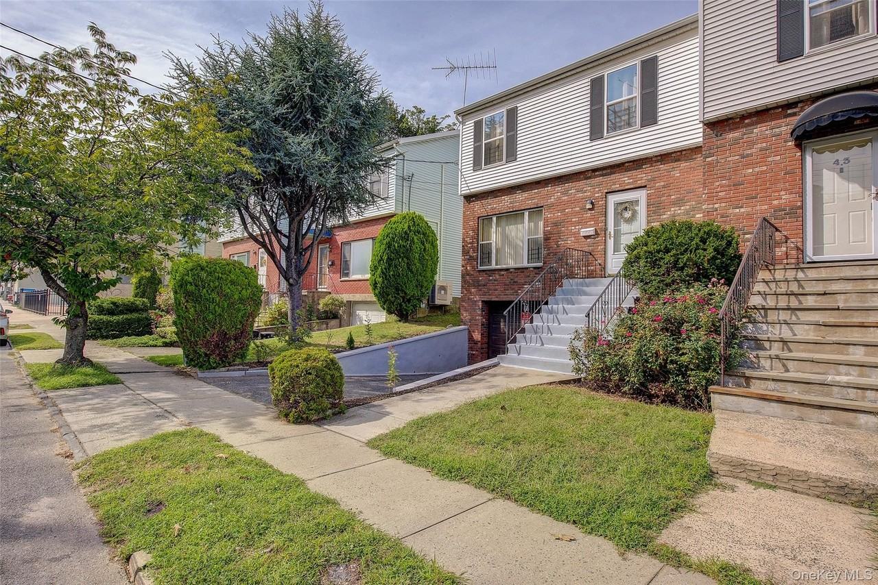 41 Beechwood Avenue unit: House - Photo 3 of 42