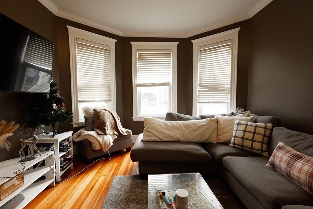 38 Rosemont St Apt 2 #2 - Photo 4 of 13