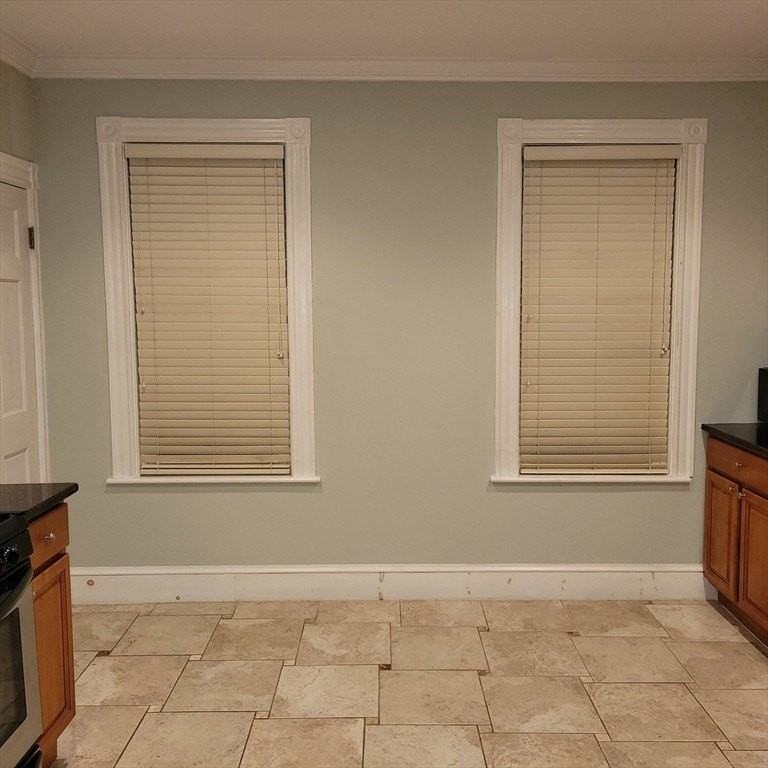 38 Rosemont St Apt 2 #2 - Photo 6 of 13