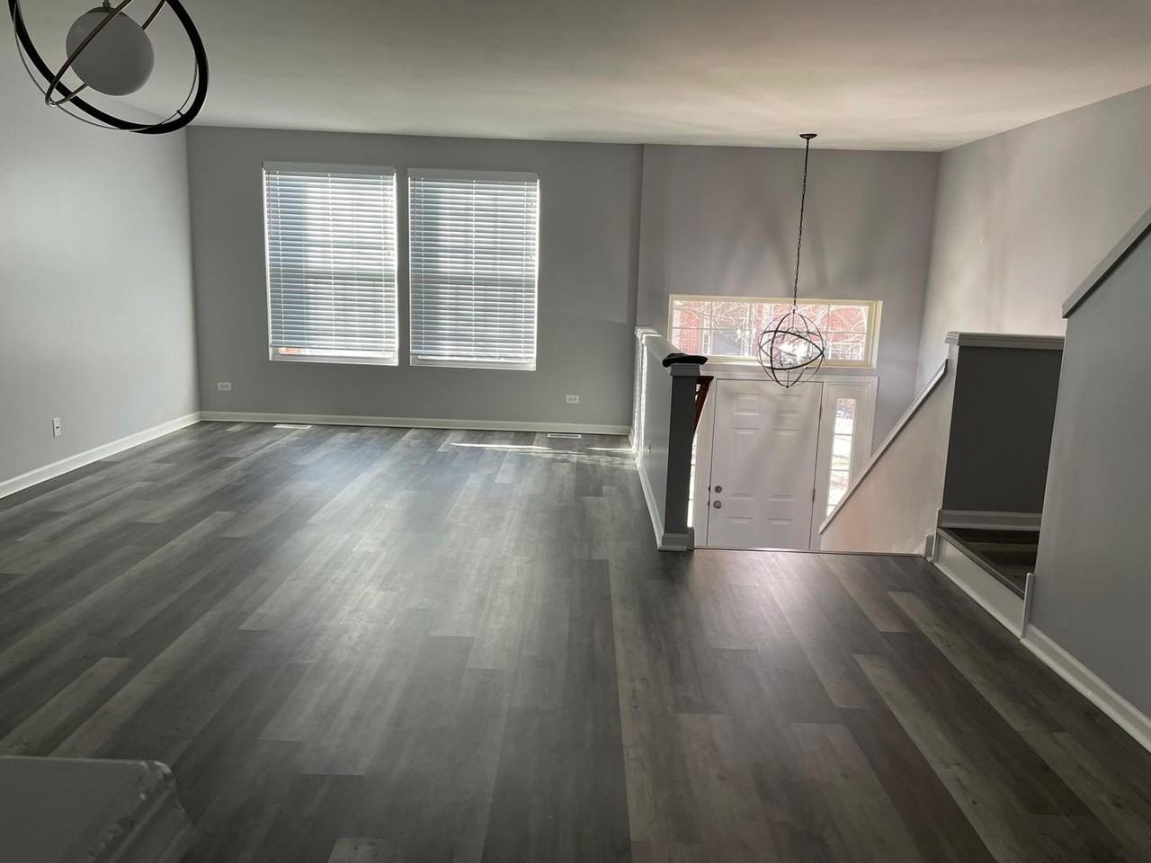 416 Conservatory Ln - Photo 2 of 28