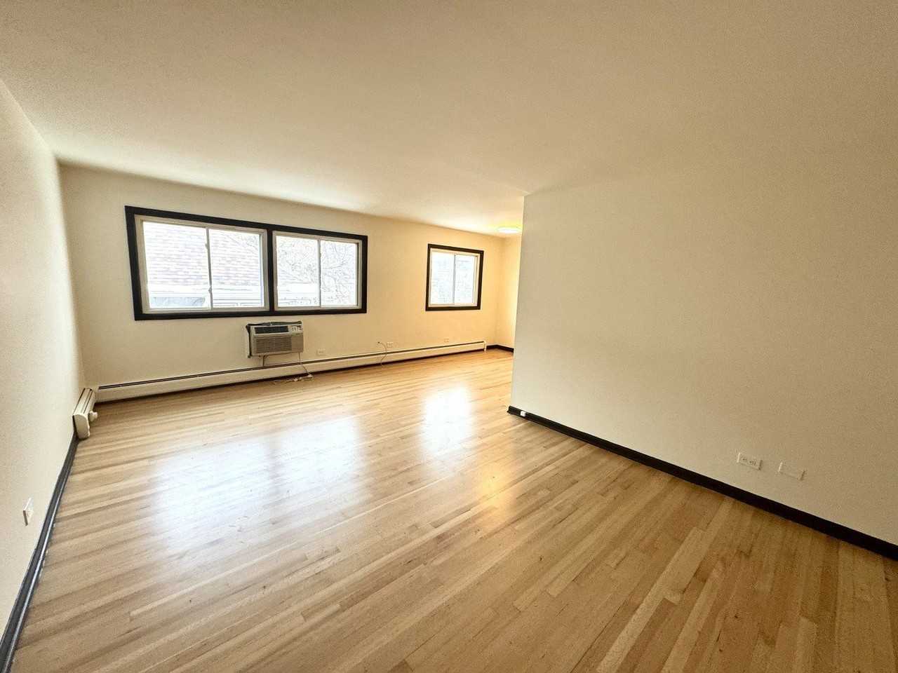 424 Elgin Ave #8 - Photo 6 of 21