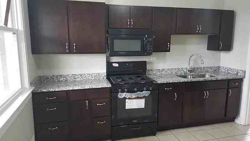 7930 S Green St Unit 2 #2 - Photo 3 of 6