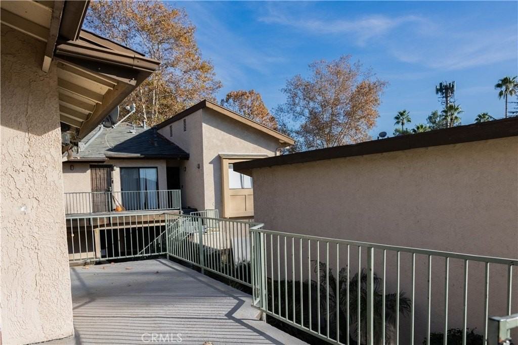 1219 Edwards St #33 - Photo 5 of 50