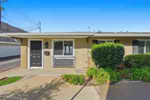 featured image of 1741 Tustin Ave #15D