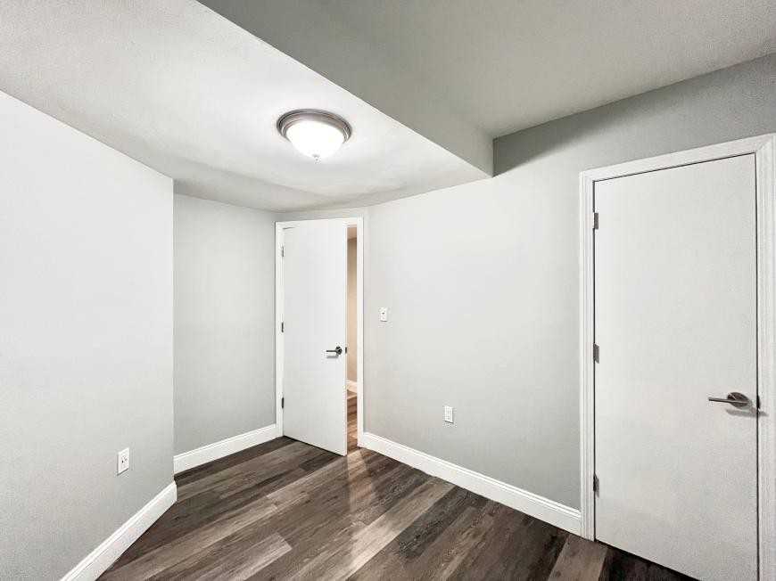 121 Vermilyea Ave - Photo 6 of 10