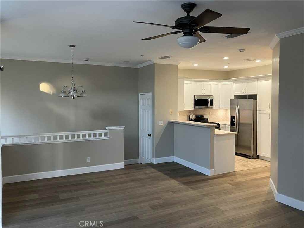 37 Via Barcelona - Photo 5 of 20