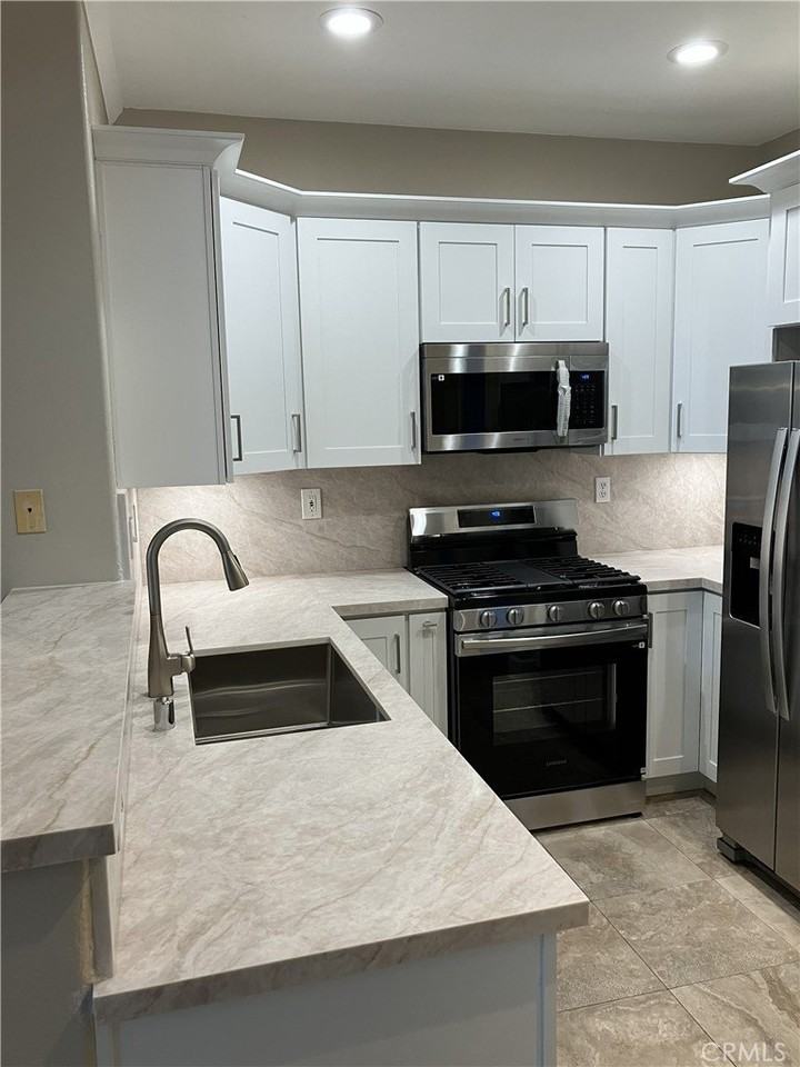 37 Via Barcelona - Photo 7 of 20