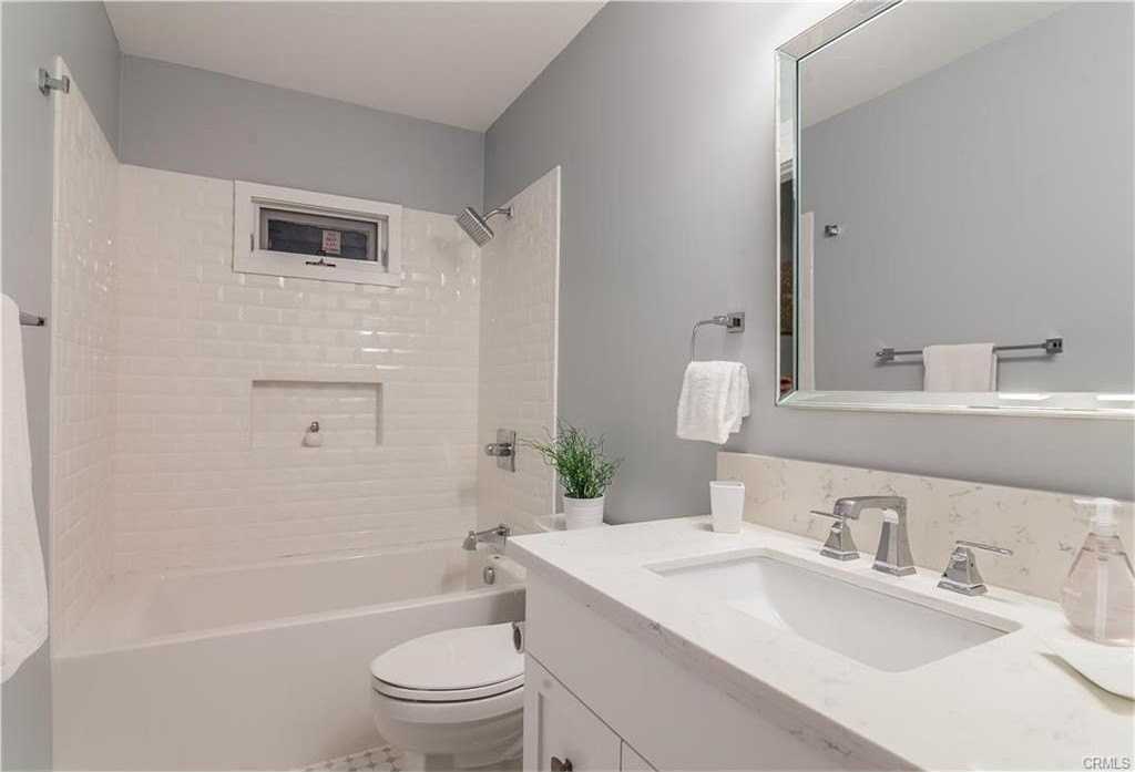 3129 Arvia St - Photo 7 of 15