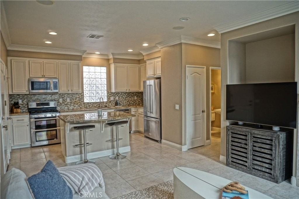 8 Stone Turret Ct - Photo 4 of 25