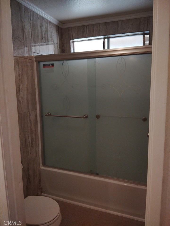 44535 La Paz Rd #D - Photo 6 of 10