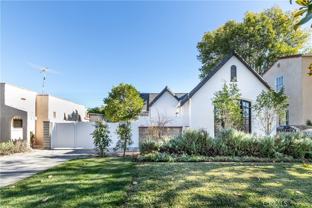 912 N Howard St - Photo 1 of 1