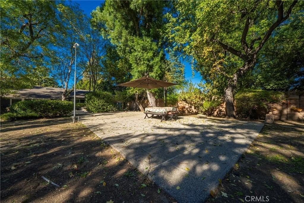 9356 Beckford Ave - Photo 4 of 10