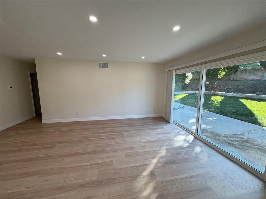 23260 Forest Canyon Dr - Photo 3 of 19