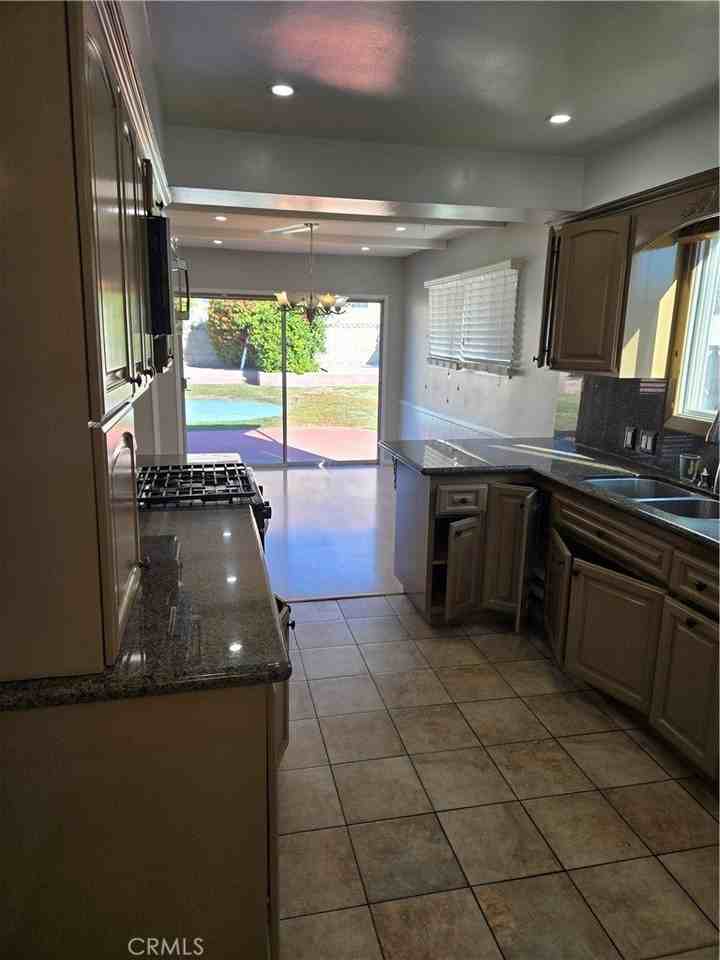 21223 E Tudor St - Photo 6 of 10