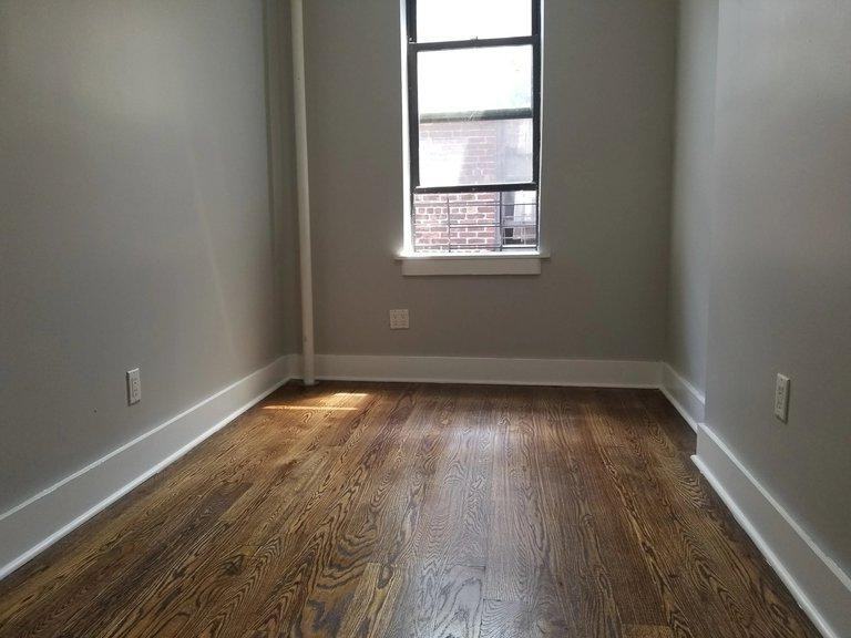 480 Concord Ave - Photo 3 of 6