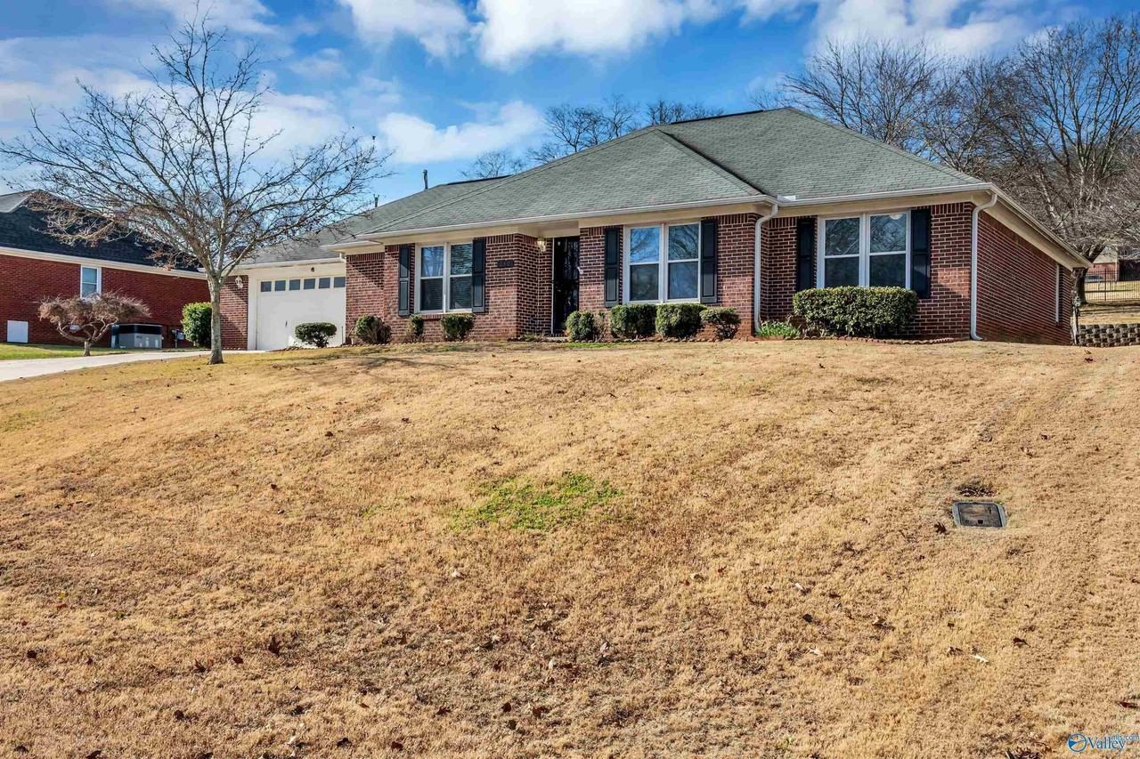 212 Warfe Ct - Photo 4 of 42