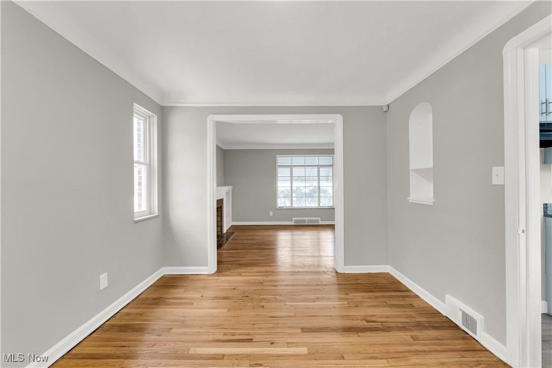 17416 Throckley Ave - Photo 5 of 27