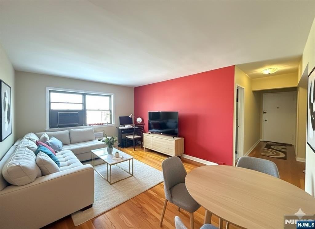 3091 3091 Edwin 4G - Photo 3 of 11