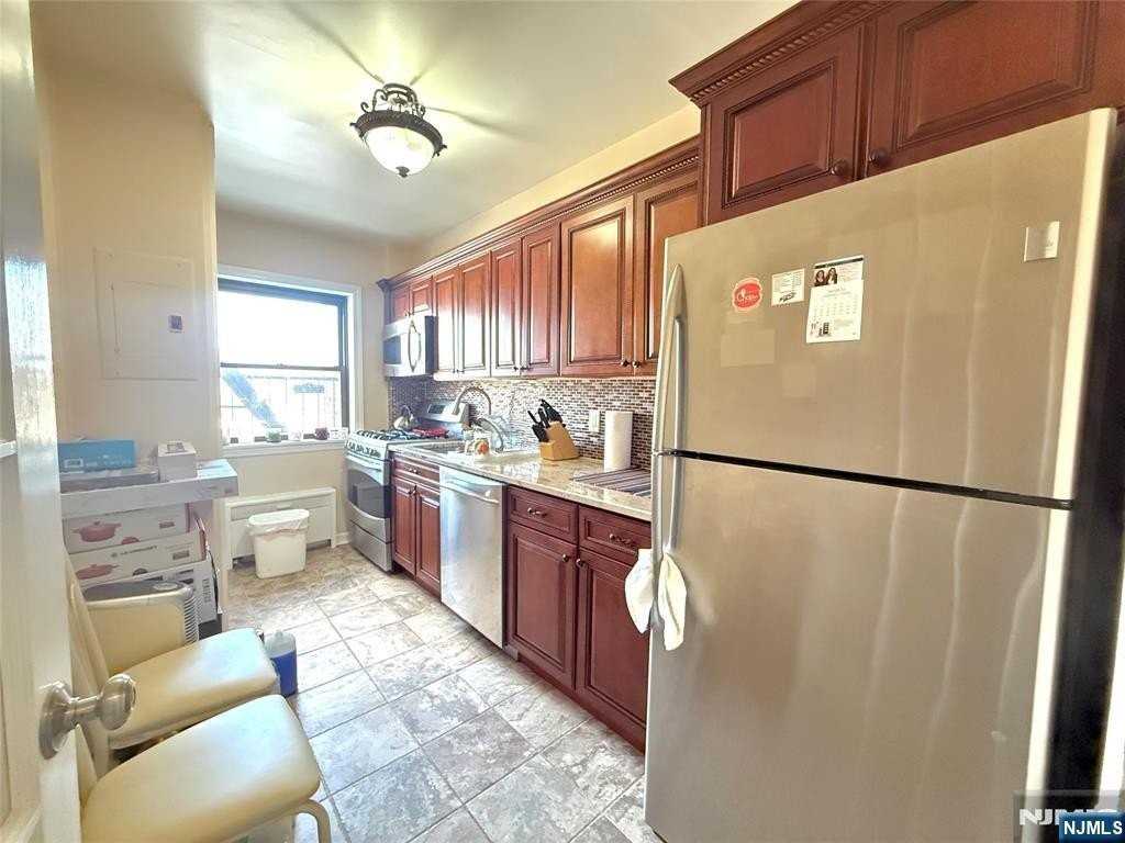 3091 3091 Edwin 4G - Photo 6 of 11