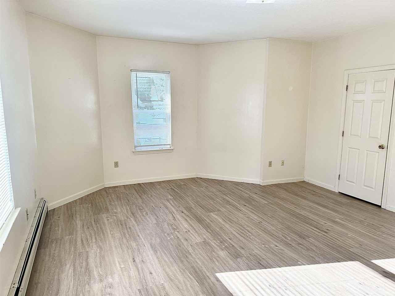 96 Palm St - Photo 6 of 12