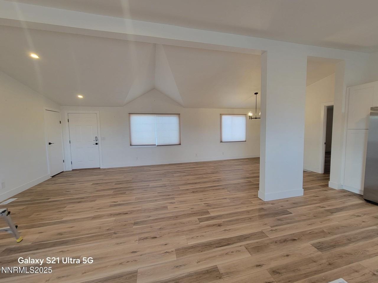 5080 Arapahoe Ct - Photo 2 of 11