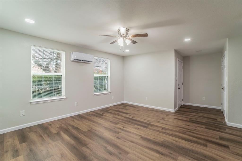 4901 Curzon Ave #105 - Photo 6 of 14