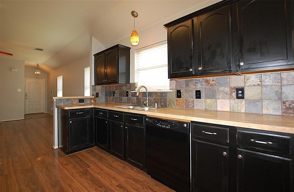 4015 Freedom St - Photo 7 of 18