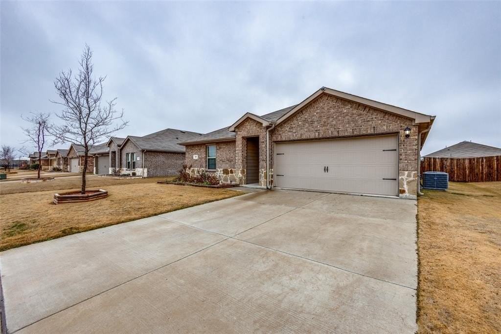 309 Patina St - Photo 2 of 25