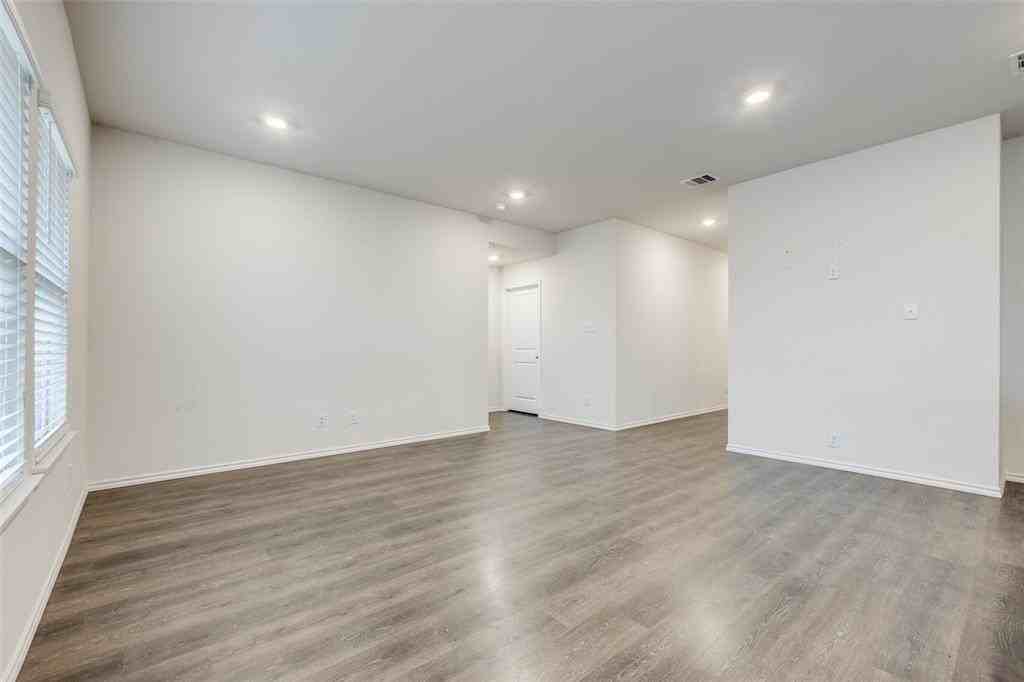 309 Patina St - Photo 5 of 25