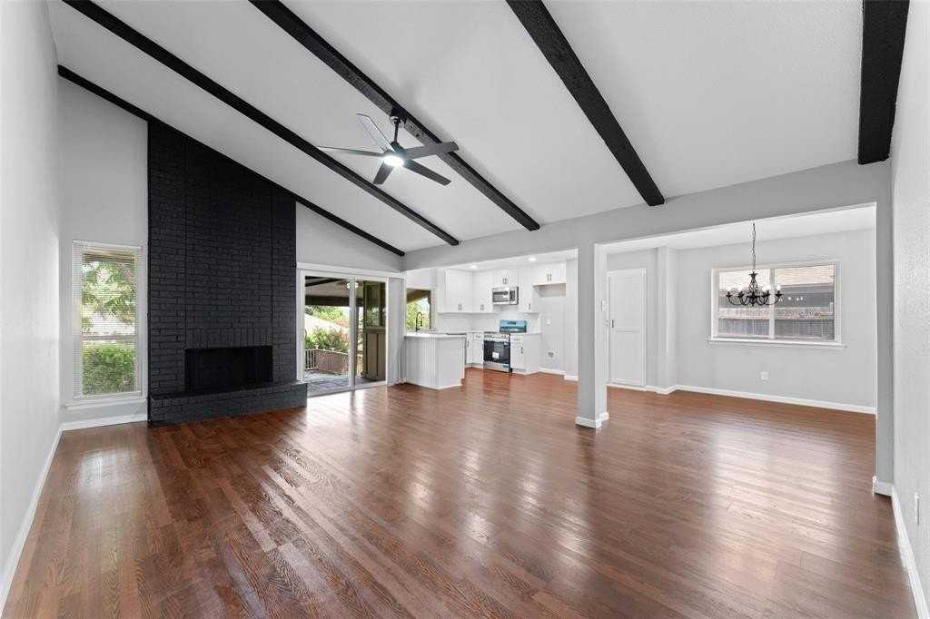 1137 Via Balboa - Photo 2 of 15