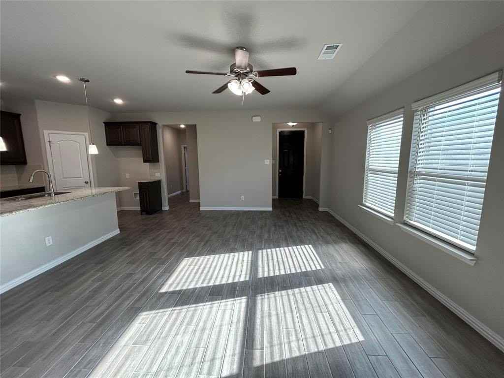 505 Reatta Dr - Photo 5 of 22