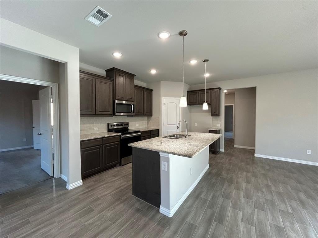 505 Reatta Dr - Photo 7 of 22