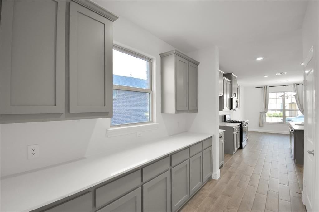 7036 Windmill St - Photo 7 of 30