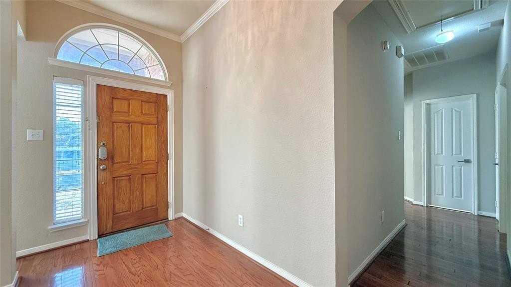 1713 Annmarie Ct - Photo 5 of 38