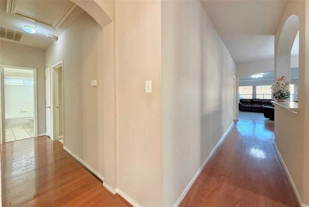 1713 Annmarie Ct - Photo 6 of 38