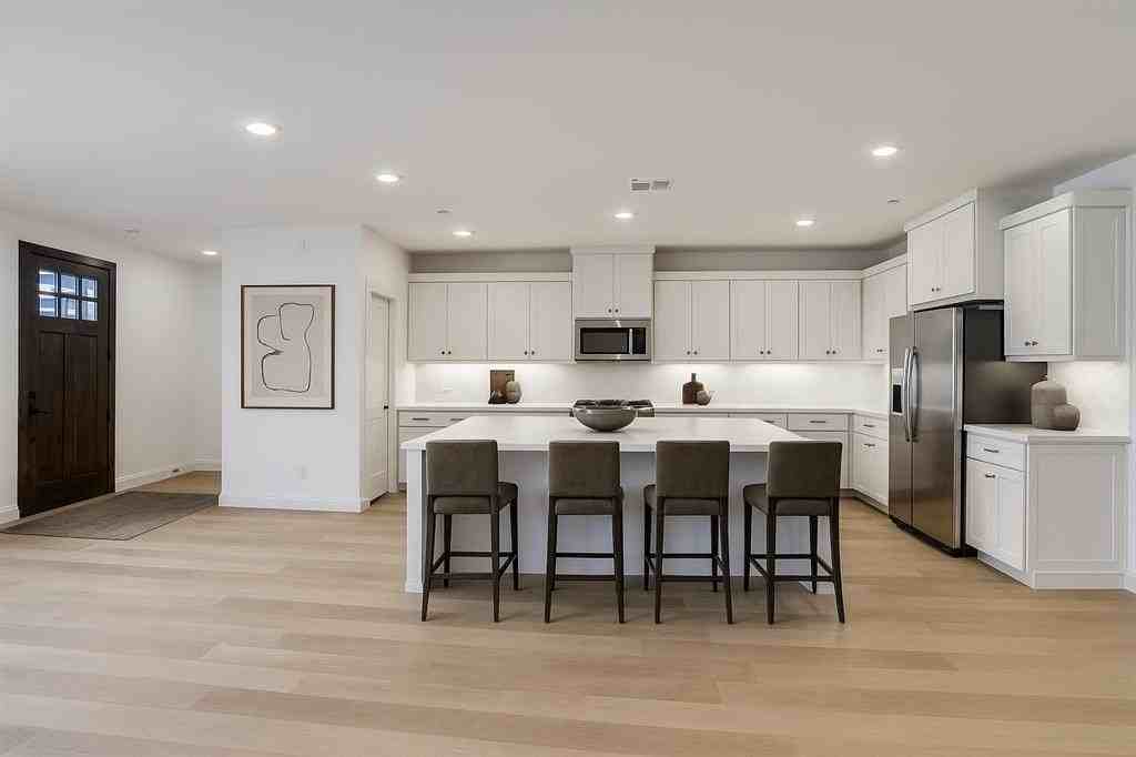 8888 Magnet Dr - Photo 2 of 35