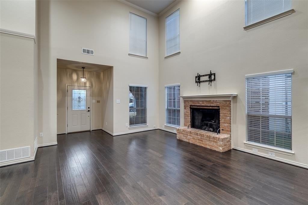 4369 Timberglen Rd - Photo 4 of 32