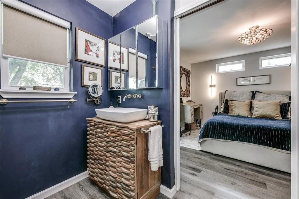 407 E Broad St - Photo 7 of 24