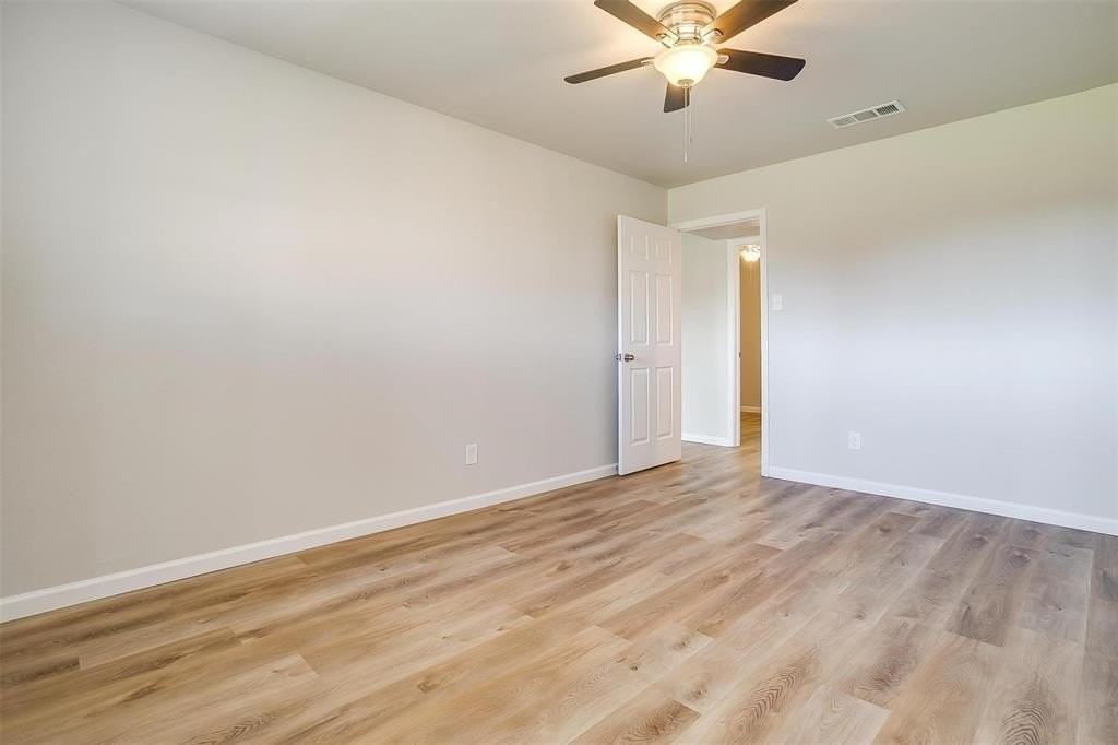 921 Willow Cir S - Photo 6 of 25