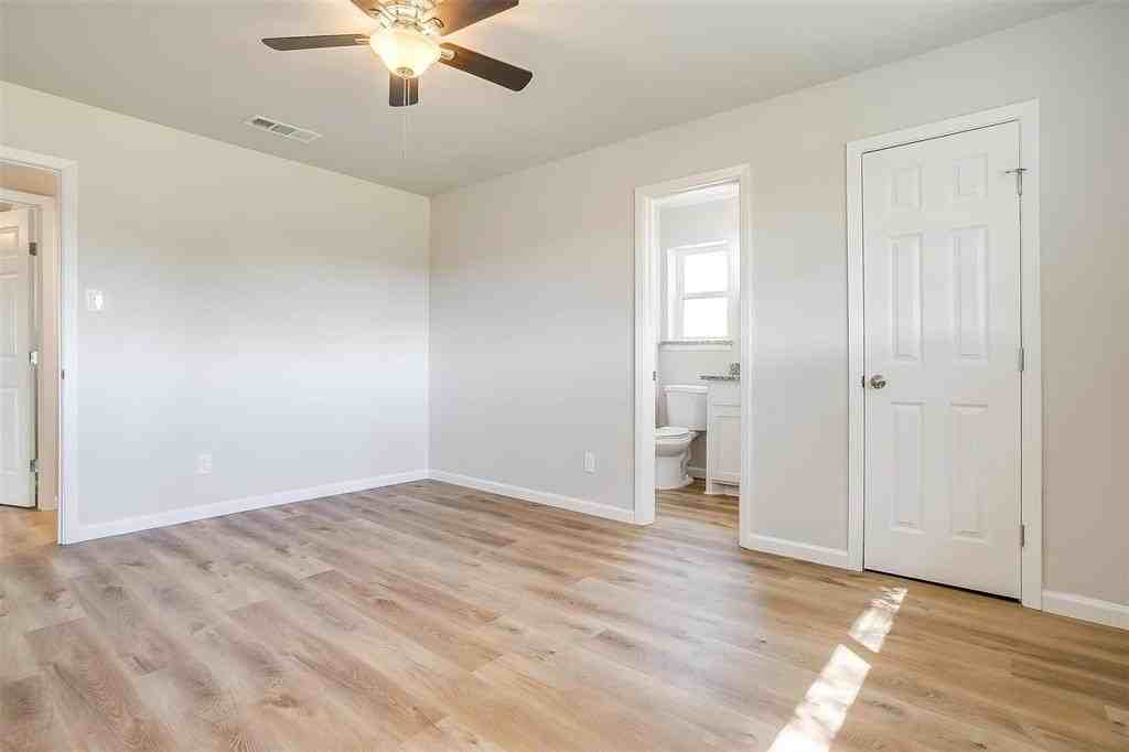 921 Willow Cir S - Photo 7 of 25