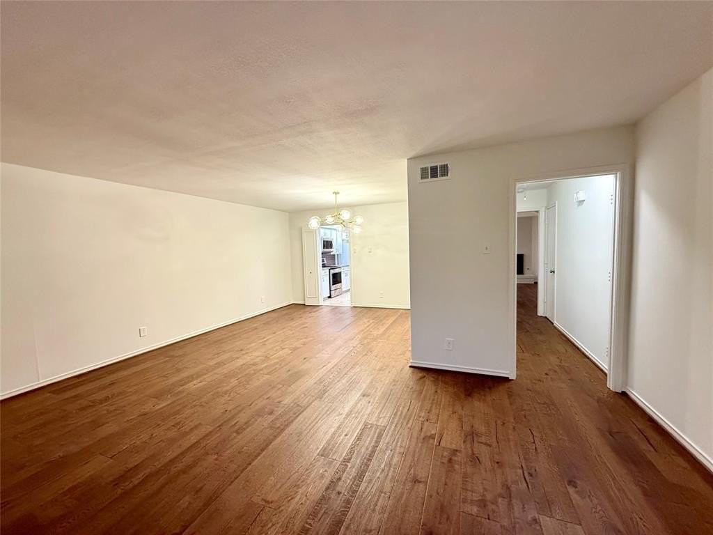 7351 Wellcrest Dr - Photo 3 of 19