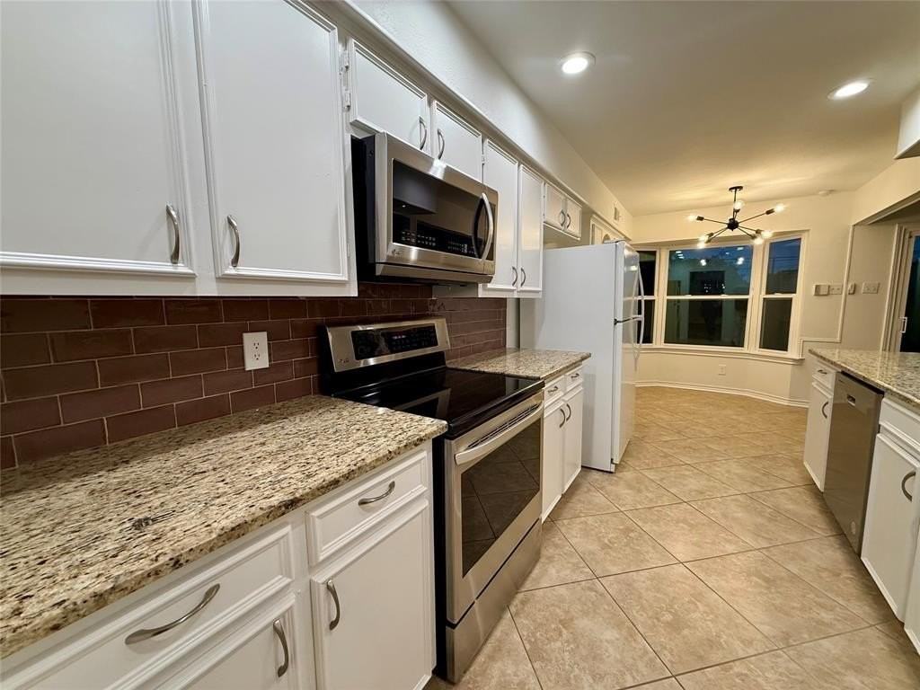 7351 Wellcrest Dr - Photo 6 of 19