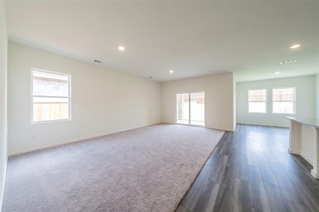 1872 Everglades Dr - Photo 2 of 33