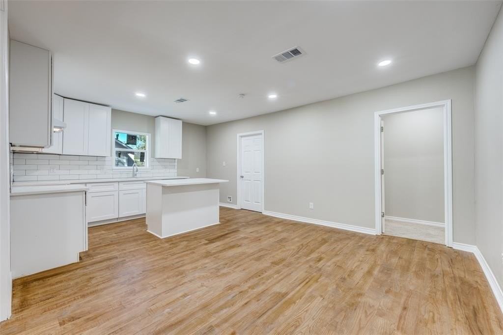 609 W Owing St - Photo 6 of 24