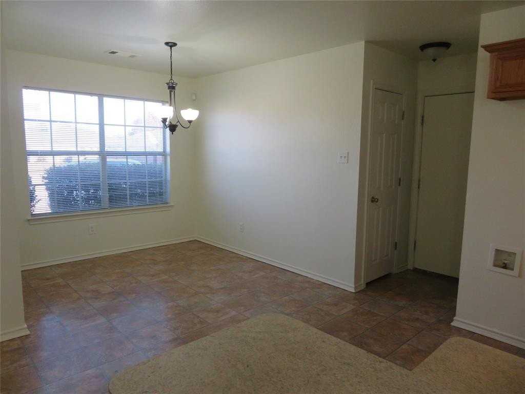 1515 Killdee Ct - Photo 4 of 10