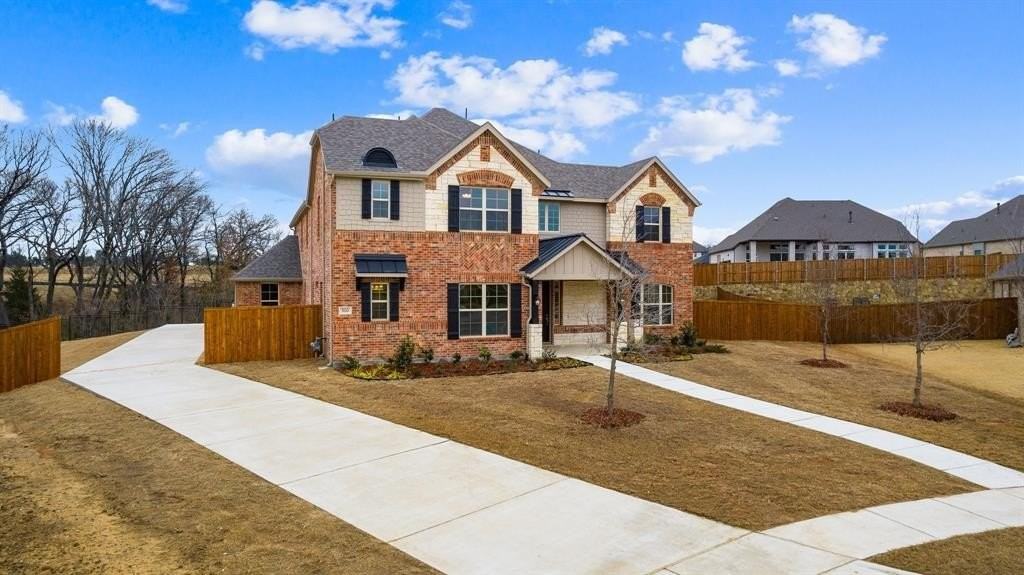 310 Greystone Ct - Photo 2 of 40