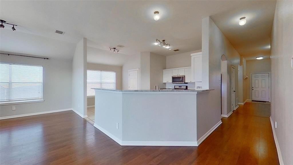 2803 Saddlebred Trl - Photo 6 of 26