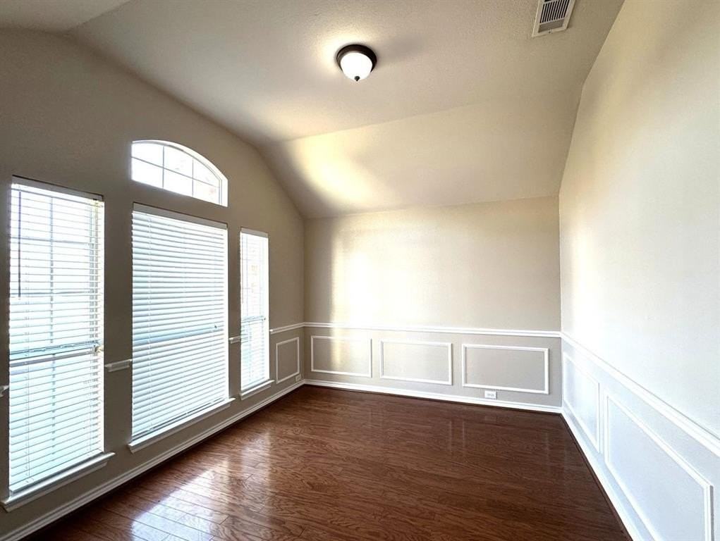 5287 W Cove Way - Photo 6 of 21