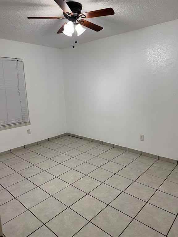 707 Southwood Cir - Photo 4 of 8