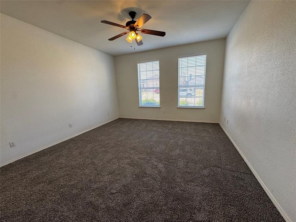 4432 Park Creek Ct - Photo 4 of 25